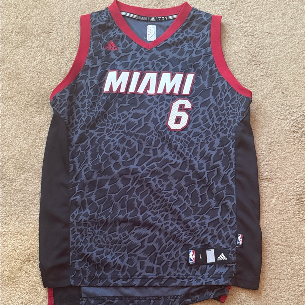 Adidas Black and Red Jersey with Abstract Pattern